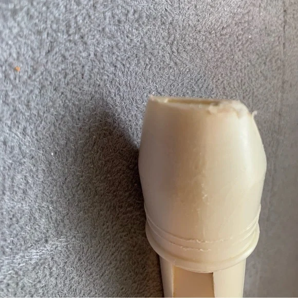 RECORDER MUSICAL INSTRUMENT Plastic Soprano Ivory color 14” x 2”
× 2”GUC - Picture 10 of 10